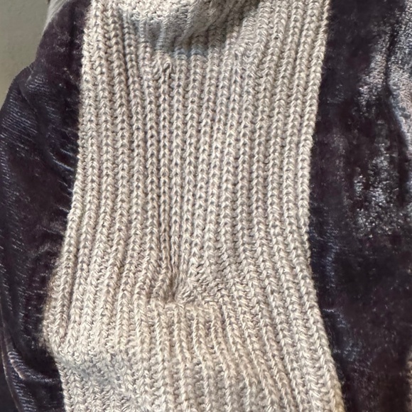 Womens, Pete & Greta Velvet Hoodie. Size: L, Color: Blue/Grey - Picture 7 of 9